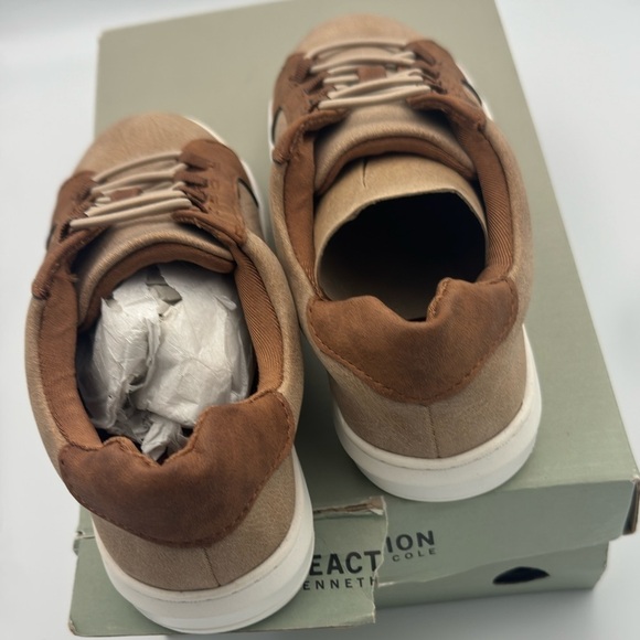 Kenneth Cole New York Little Boys Canvas
Sneakers, shoes bone - Picture 6 of 9